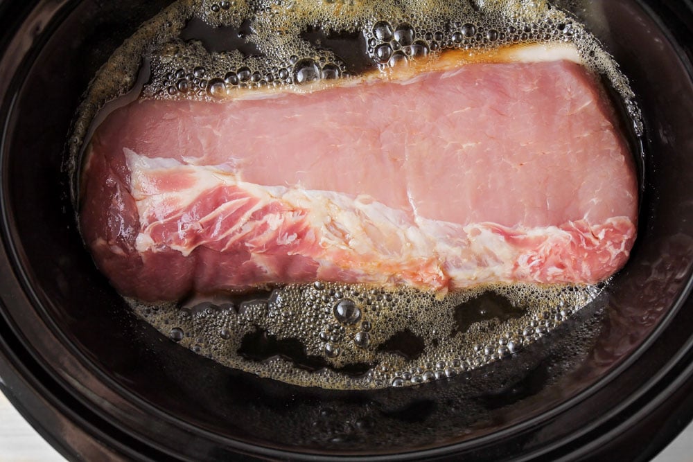 用慢炖锅煮猪肉